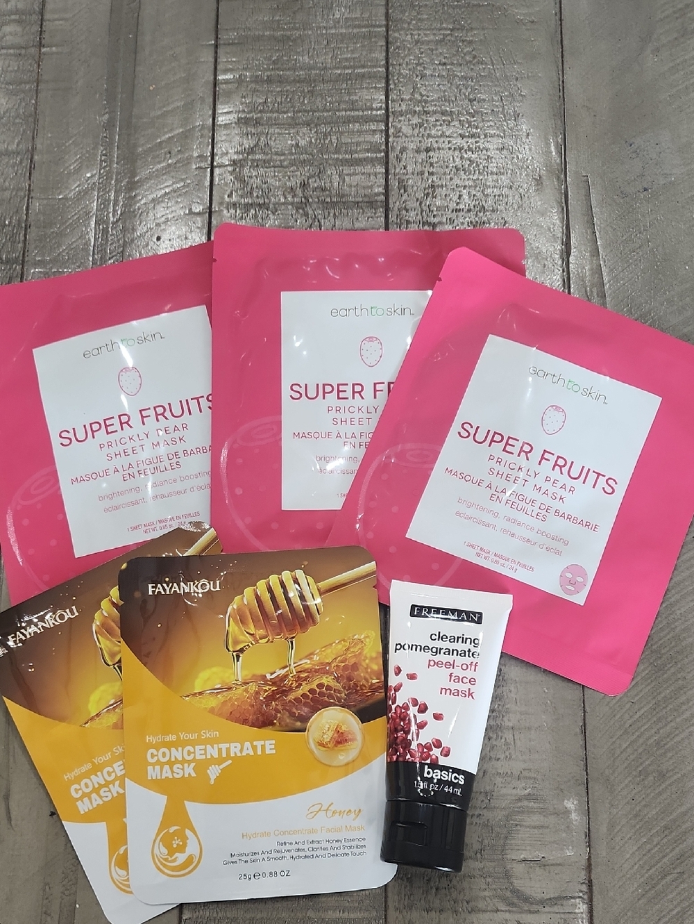 NWT 5 Face Masks & 1 Hand Cream Bundle